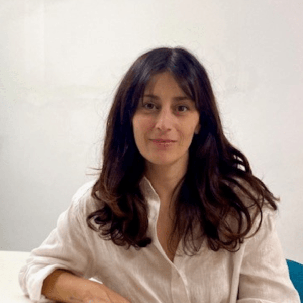 Mejores prácticas para formar sobre SOPs en hoteles, con Cristina Velasco